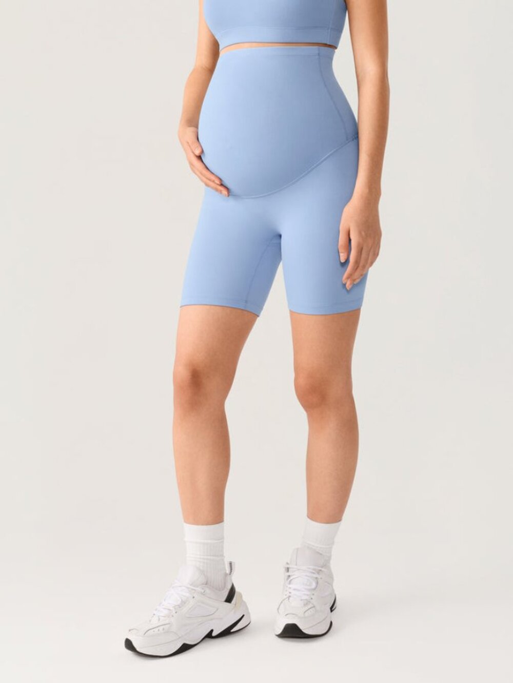 Natrelax® No Front Seam Maternity Shorts 6"
